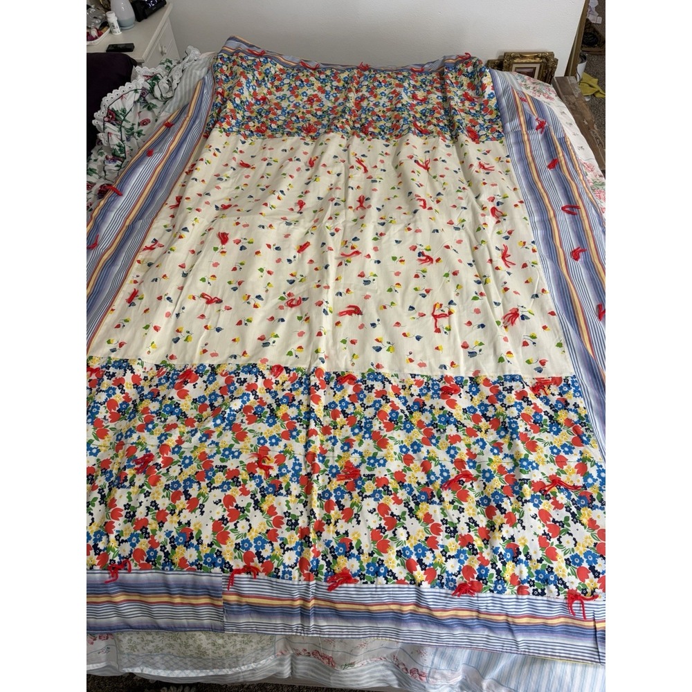 Vintage Homemade Quilt MCM Floral Flower Power Prayer Ties 62"x78"